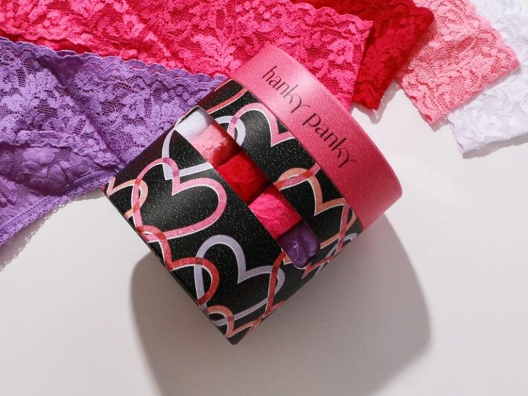 Why Opt For Paper Tube Packaging For Shirts Or Underwear