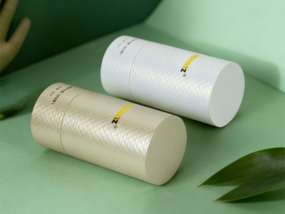 Emballage de tubes en papier pour parfums